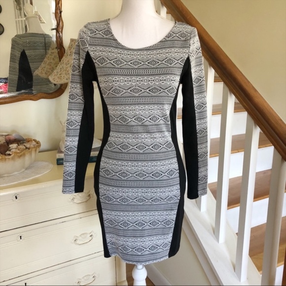 Divided Dresses & Skirts - 🎈1/$10 🎁 3/$25 🎈 NWOT Divided Black Mini Dress